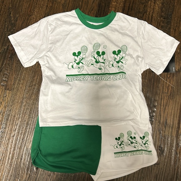 BNWT Women’s Mickey Tennis Club Matching Short Set in XL - Picture 1 of 10